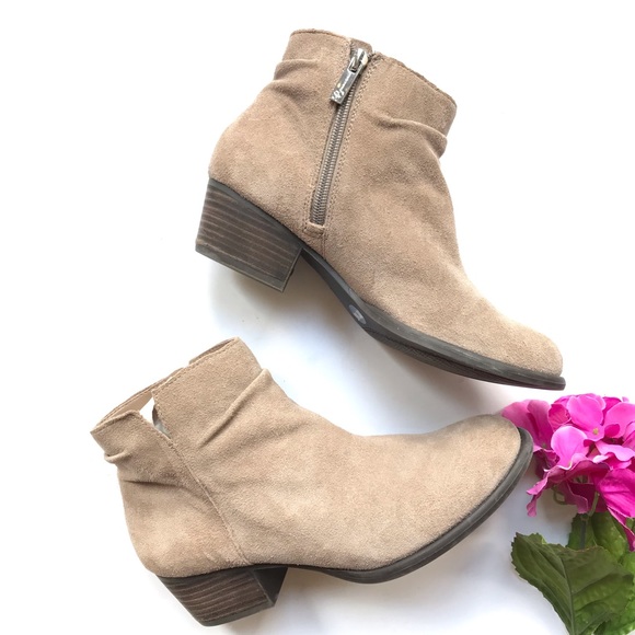 Jessica Simpson Shoes - Jessica Simpson Dalisa Taupe Suede Bootie SZ 7.5